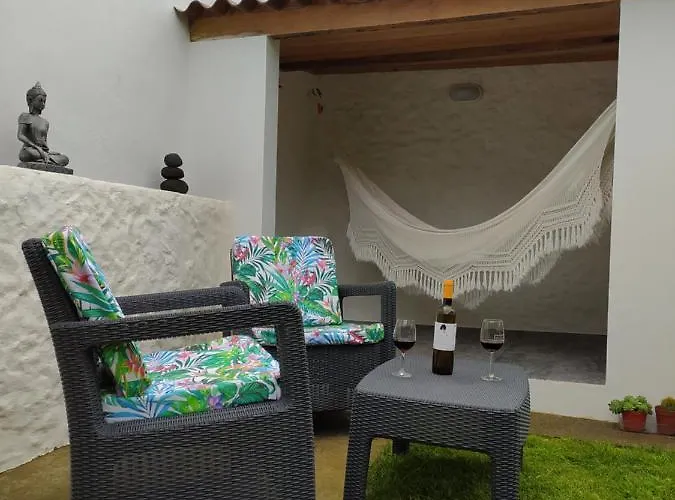 Gasthuis Cantinho Da Luz Ponta Delgada