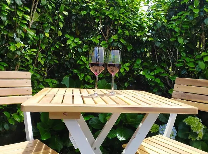 Gasthuis Cantinho Da Luz 4*