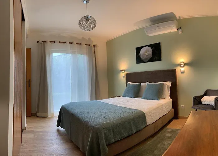 Cantinho Da Luz Gasthuis