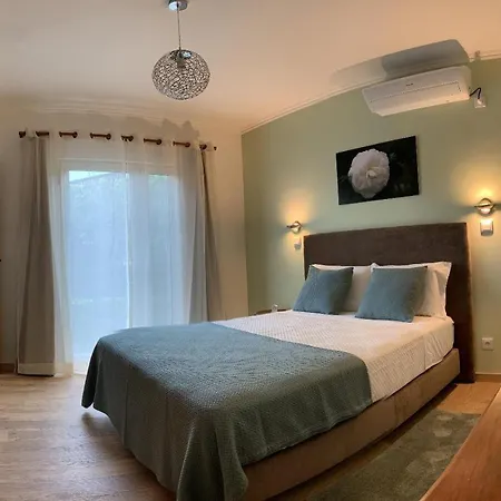 Cantinho Da Luz Affittacamere