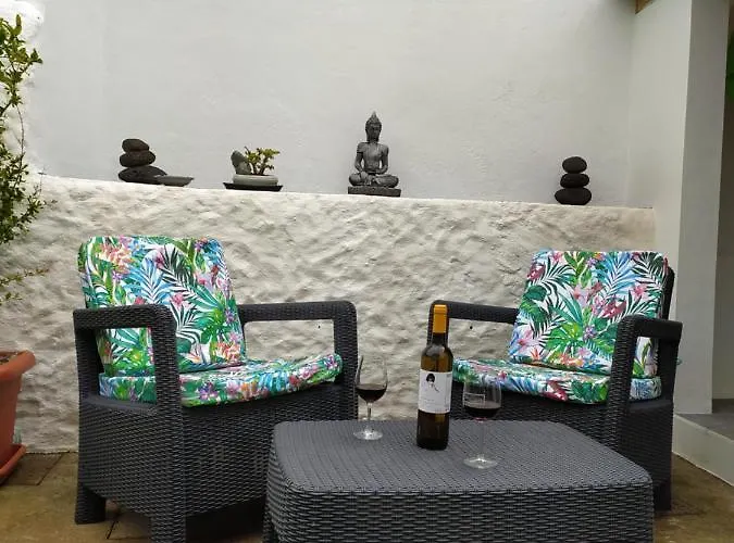 게스트하우스 Cantinho Da Luz 3*