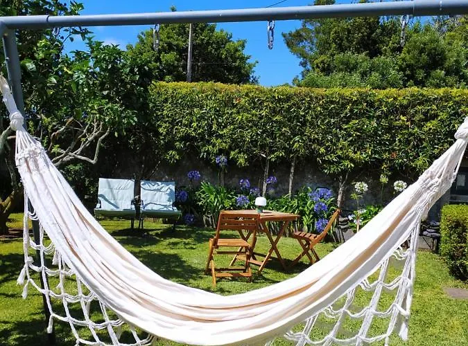 Cantinho Da Luz בית הארחה